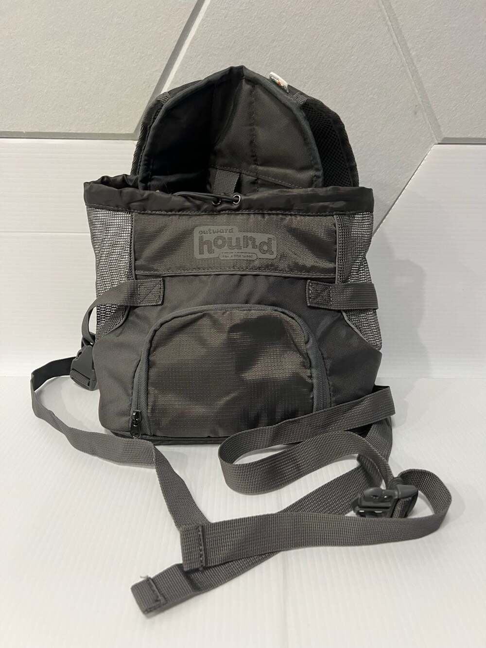 Outward Hound PoochPouch Front Dog Carrier, Grey